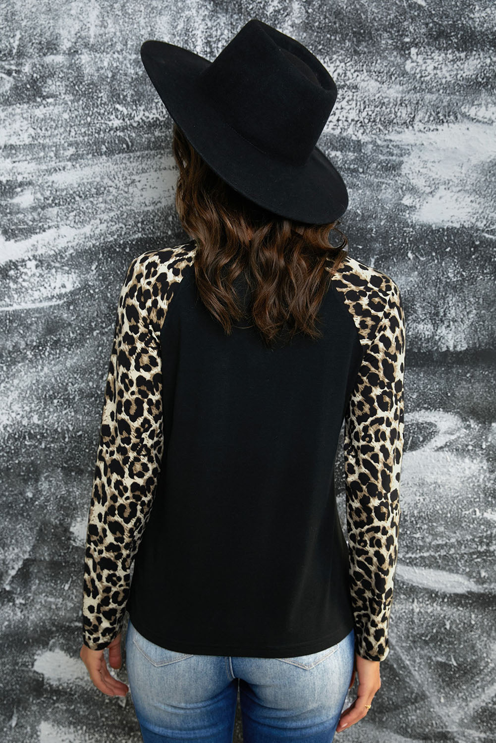 Leopard Print Grommet Long Sleeve Tee