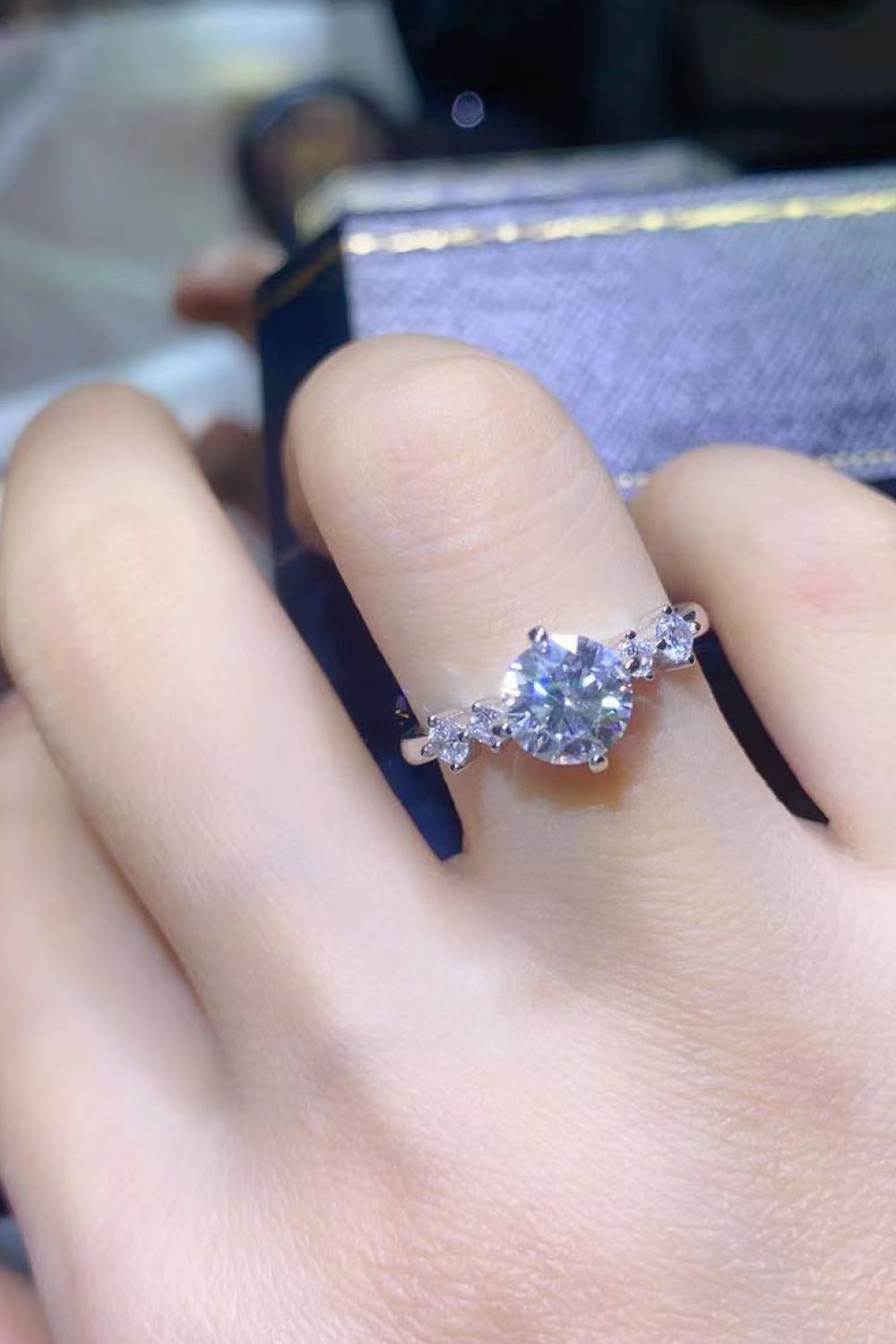 Something To See 1 Carat Moissanite Ring